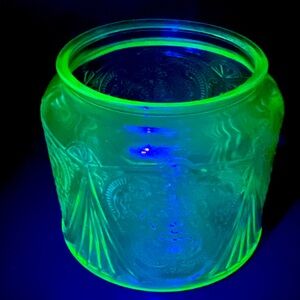 Uranium Glass Hazel Atlas Royal Lace Cookie Jar without lid c.1934-1941